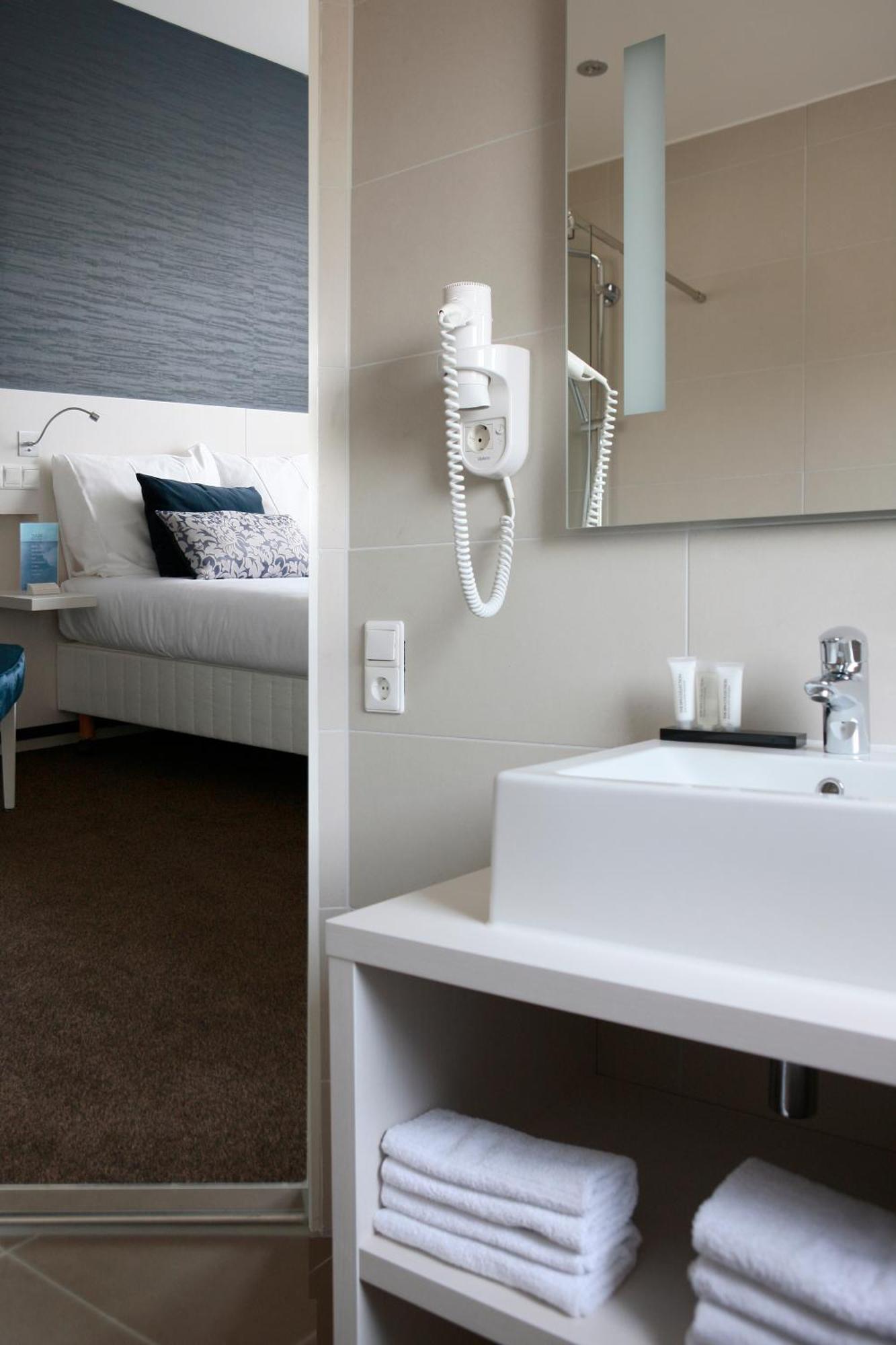 Hotel Zeerust Texel เดอ คุก ภายนอก รูปภาพ
